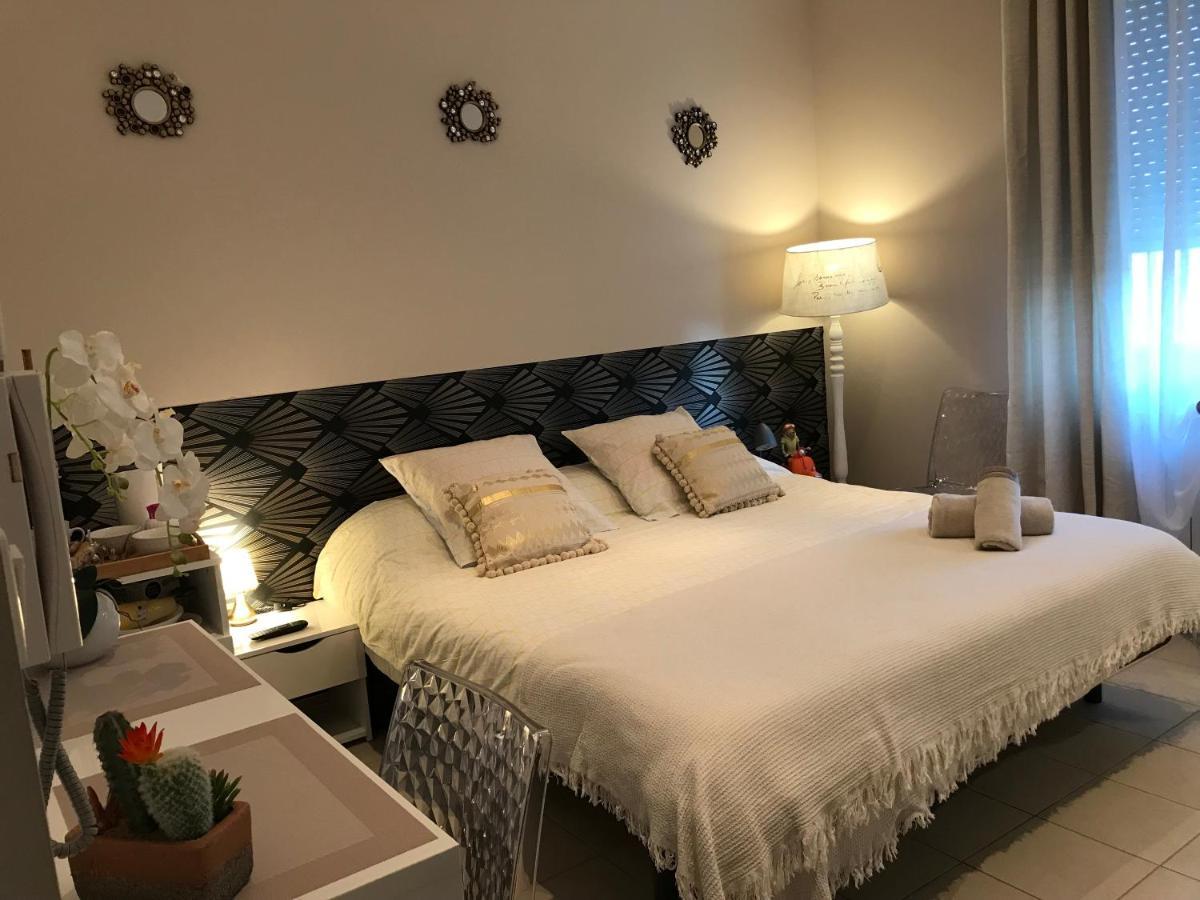 Le Marty Bed & Breakfast Narbonne Exterior photo